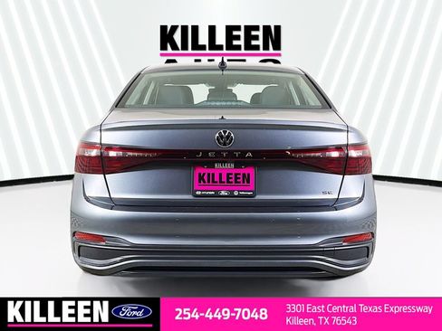 Used 2025 Volkswagen Jetta SE FWD image 7