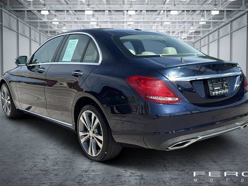 Used 2015 Mercedes-Benz C 300 4MATIC Sedan image 3
