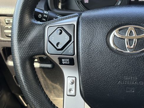 Certified 2024 Toyota 4Runner SR5 AWD/4WD image 17