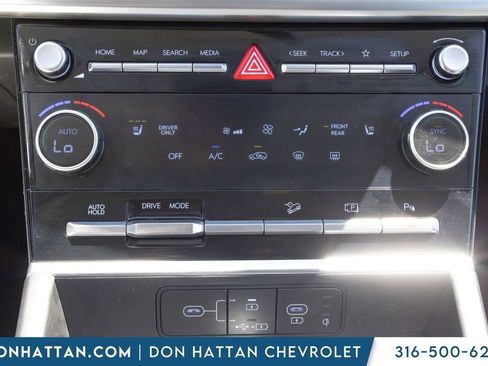 Used 2025 Hyundai Santa Fe SEL FWD image 10