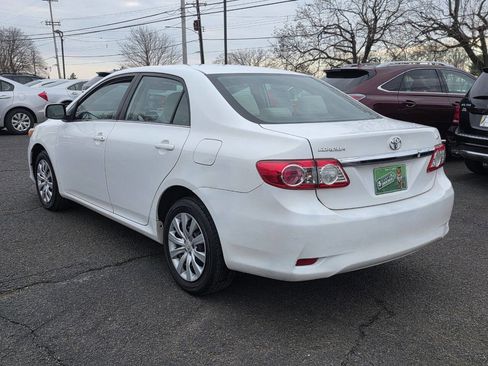 Used 2013 Toyota Corolla LE image 5