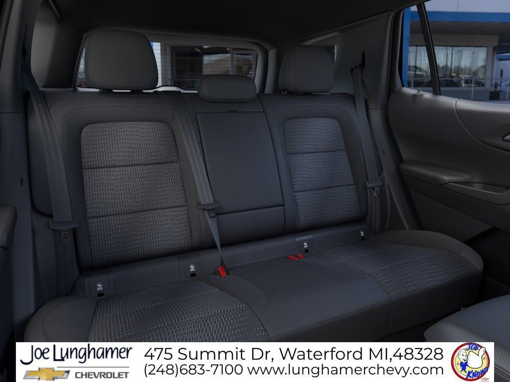 New 2027 Chevrolet Equinox LT w/ Safety and Technology Package FWD image 17