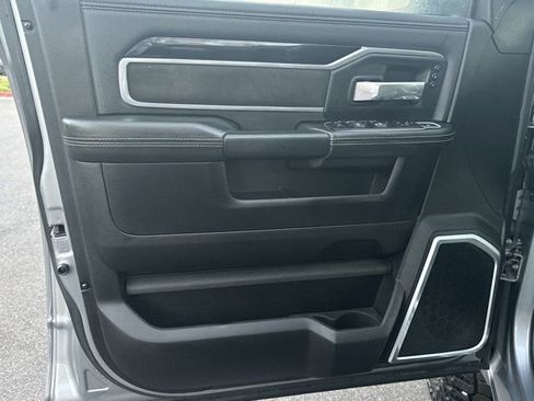 Used 2020 RAM 3500 Laramie w/ Night Edition image 10