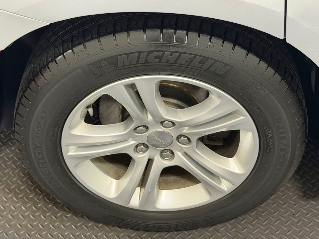 Used 2020 Dodge Charger SXT RWD image 18