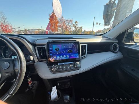 Used 2013 Toyota RAV4 XLE image 10