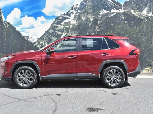 Used 2024 Toyota RAV4 Limited w/ Advanced Technology Package AWD/4WD image 7