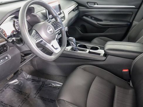 Used 2023 Nissan Altima 2.5 SV image 17