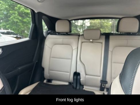 Used 2022 Ford Escape SEL FWD image 17