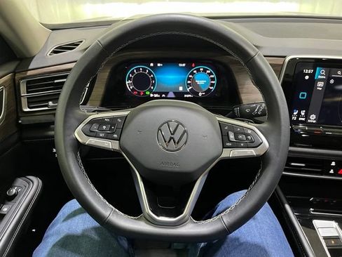 Used 2024 Volkswagen Atlas SEL AWD/4WD image 20