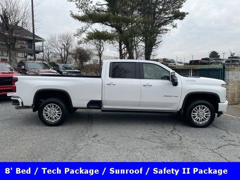 Used 2022 Chevrolet Silverado 2500 High Country w/ Technology Package image 8