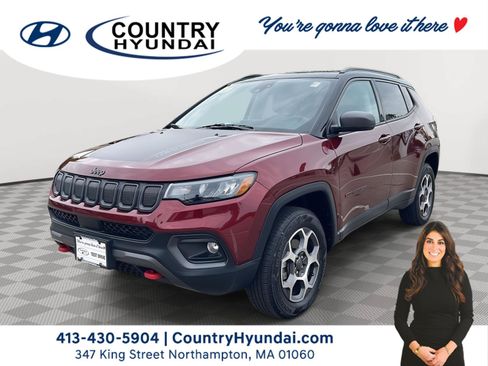 Used 2022 Jeep Compass Trailhawk w/ Trailhawk Convenience Group AWD/4WD image 1
