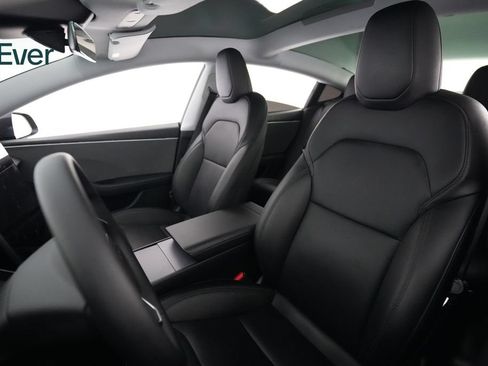 Used 2025 Tesla Model 3 Long Range RWD image 4