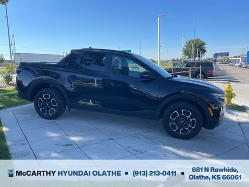 Used 2024 Hyundai Santa Cruz SEL w/ Activity Package image 16