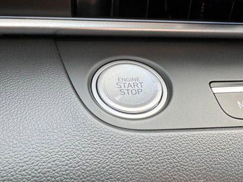 New 2024 Hyundai Elantra SEL image 23