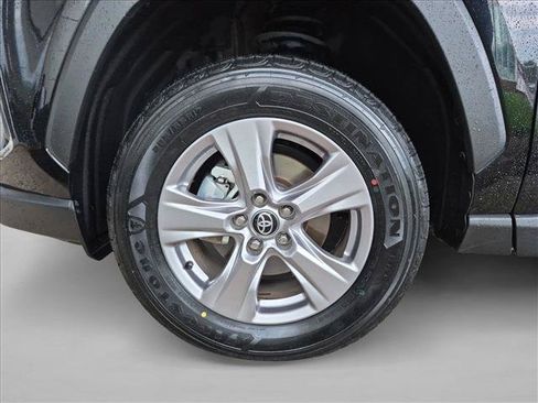 Certified 2025 Toyota RAV4 XLE AWD/4WD image 24