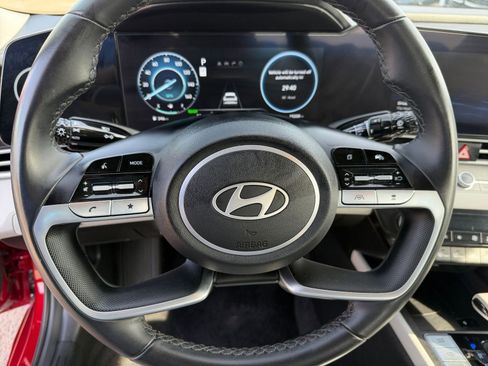 Used 2025 Hyundai Elantra Limited image 27