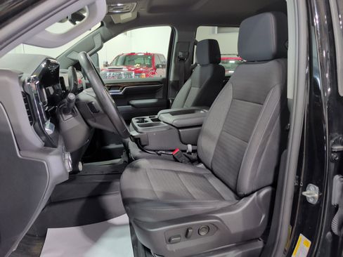Used 2024 GMC Sierra 1500 SLE w/ Preferred Package AWD/4WD image 8