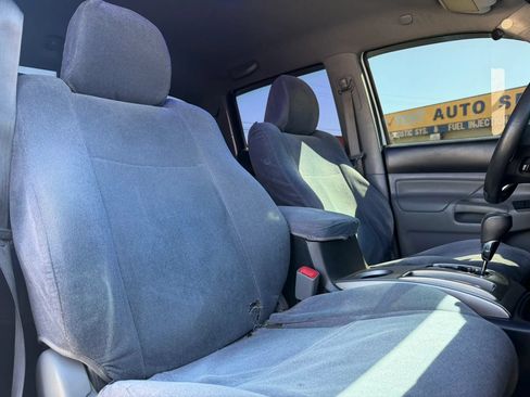 Used 2014 Toyota Tacoma PreRunner w/ TRD Sport Package RWD image 15