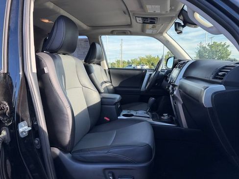 Certified 2021 Toyota 4Runner SR5 Premium w/ Moonroof Package AWD/4WD image 19