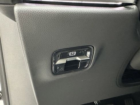 Certified 2025 Mercedes-Benz E 350 Sedan image 35