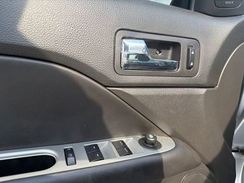 Used 2012 Ford Fusion SEL FWD image 15