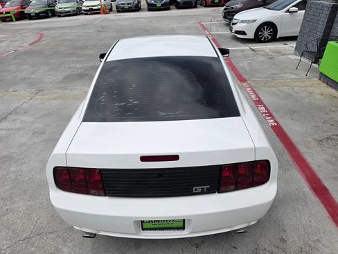 Used 2007 Ford Mustang GT RWD image 11