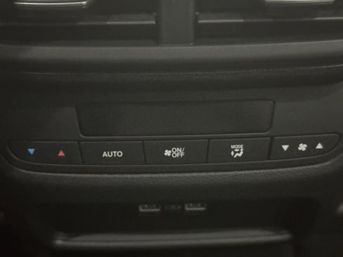 Used 2023 Honda Pilot EX-L image 19