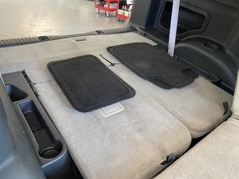 Used 2008 Ford Explorer XLT image 32