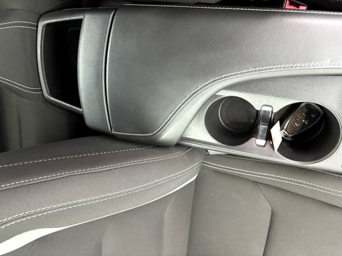 Used 2017 Chevrolet Camaro LT image 21