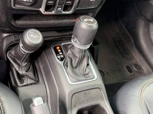 Used 2024 Jeep Wrangler Unlimited Sahara w/ Safety Group AWD/4WD image 20