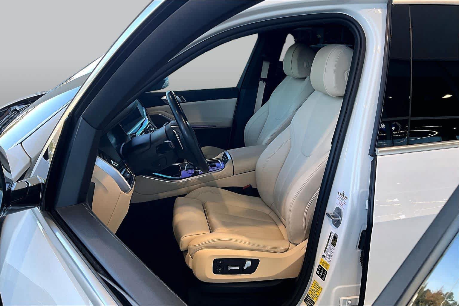 Used 2019 BMW X5 xDrive40i w/ Convenience Package AWD/4WD image 7