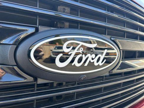 Used 2025 Ford F150 Platinum w/ Equipment Group 702A High AWD/4WD image 37
