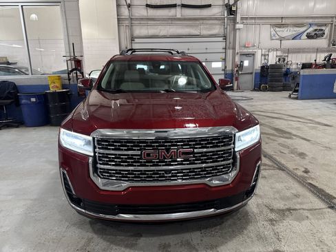 Used 2021 GMC Acadia Denali w/ Denali Ultimate Package image 8