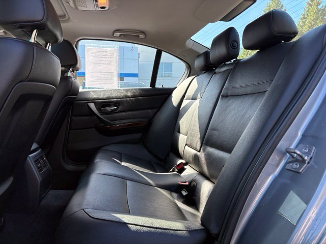 Used 2011 BMW 328i xDrive Sedan AWD/4WD image 12