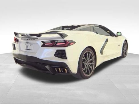 Used 2023 Chevrolet Corvette Stingray Premium Conv w/ Z51 Performance Package RWD image 4