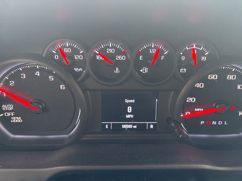 Used 2022 Chevrolet Silverado 1500 Custom image 2