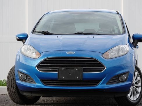 Used 2014 Ford Fiesta SE w/ Equipment Group 201A FWD image 12