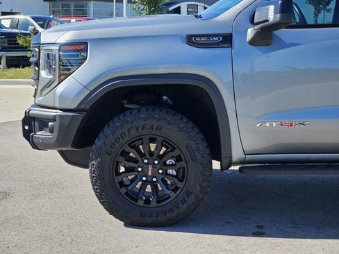 Used 2023 GMC Sierra 1500 AT4X AWD/4WD image 10
