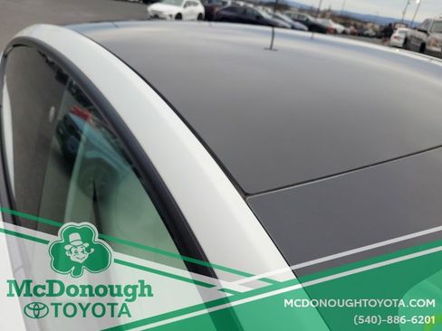 Used 2022 Tesla Model Y Performance image 25