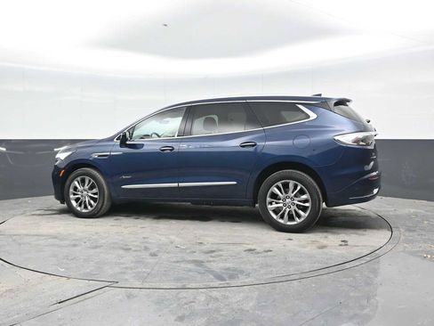 Used 2023 Buick Enclave Avenir w/ Avenir Technology Package FWD image 3