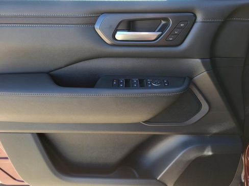 New 2026 Nissan Armada SL w/ Captain's Chari Seat Package image 19