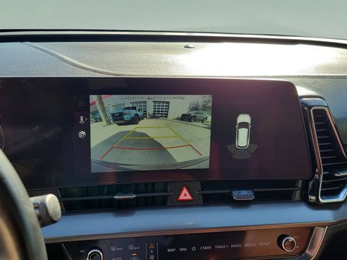 Used 2023 Kia Sportage SX FWD image 10