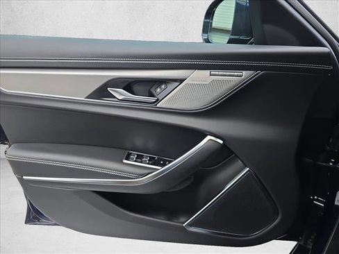 Certified 2024 Jaguar XF R-Dynamic SE image 27