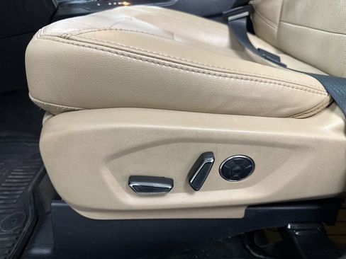 Used 2016 Ford Explorer Limited w/ Equipment Group 301A AWD/4WD image 14