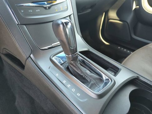 Used 2013 Lincoln MKS FWD image 37