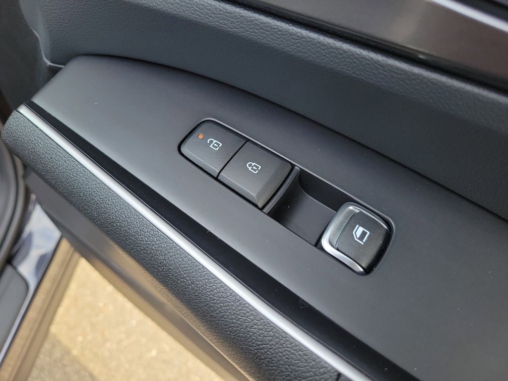 New 2026 Kia Sorento S w/ S Panoramic Sunroof Package FWD image 11
