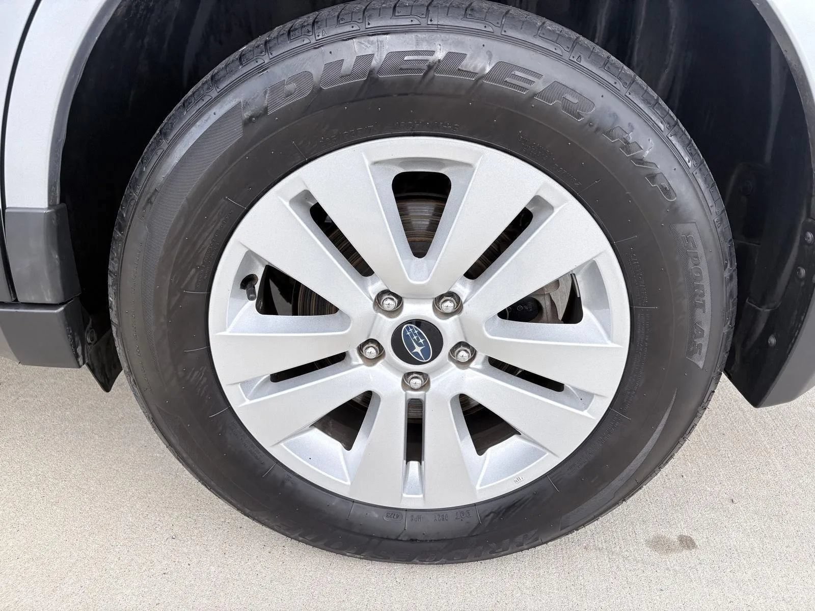 Used 2015 Subaru Outback 2.5i Premium AWD/4WD image 16