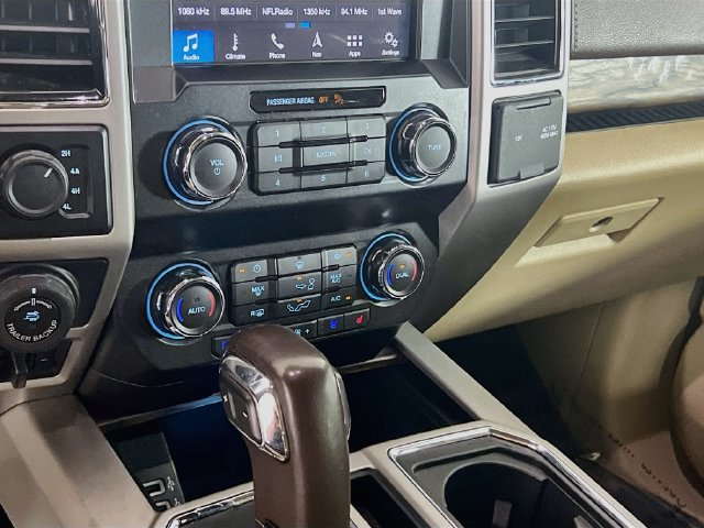 Used 2019 Ford F150 Lariat w/ Trailer Tow Package AWD/4WD image 12