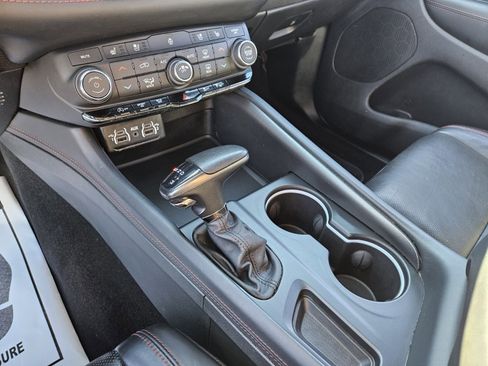 Used 2024 Dodge Durango GT image 24