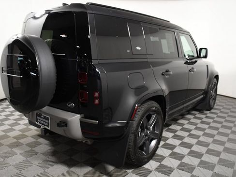 Used 2023 Land Rover Defender 110 X-Dynamic SE AWD/4WD image 6